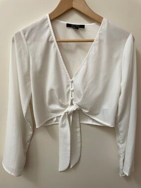 Forever 21 White Tie-Front cropped blouse with buttons
